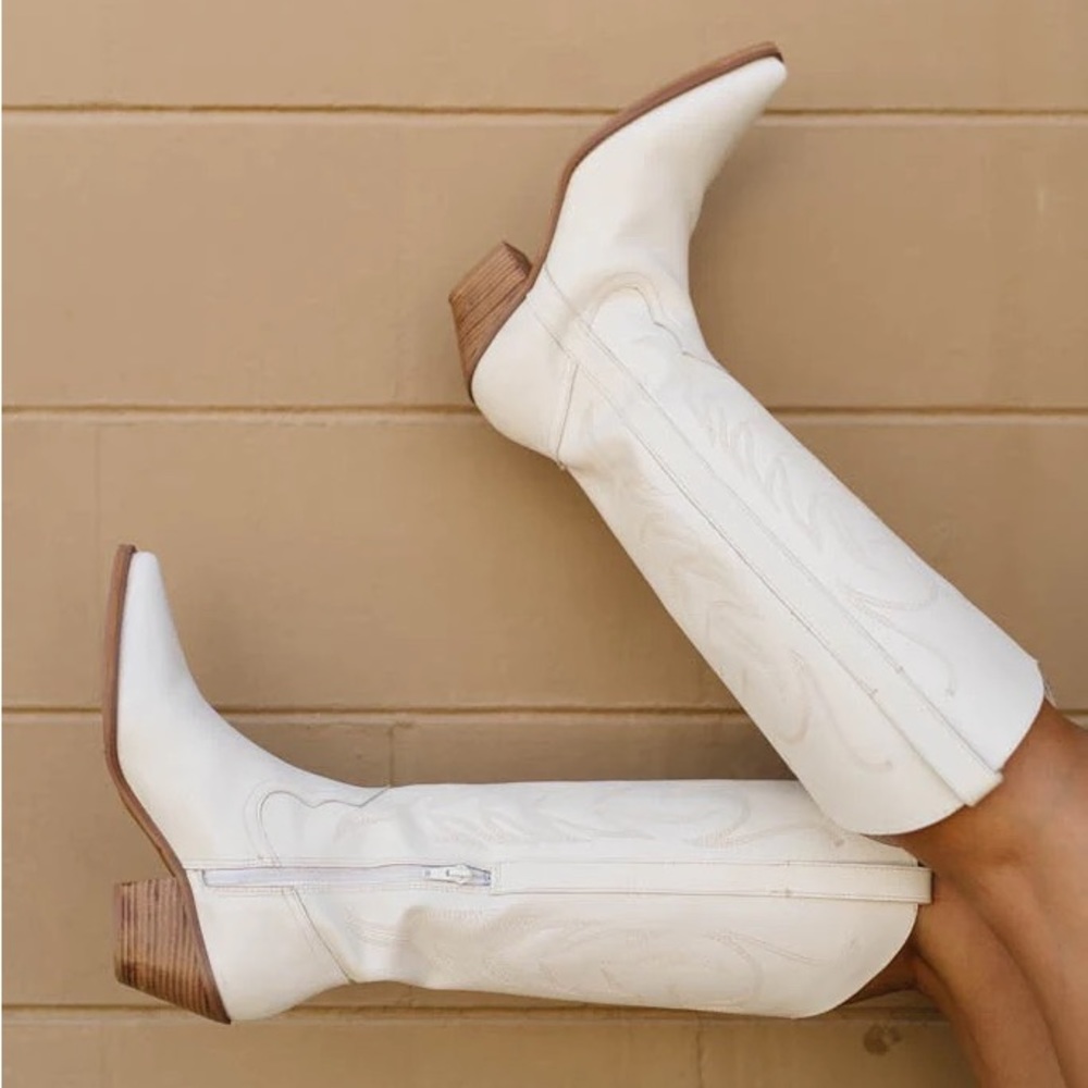 NEW Matisse White Agency Western Cowgirl Boots